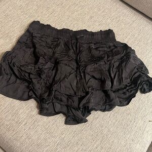 Aerie Charcoal Ruffled Skirt